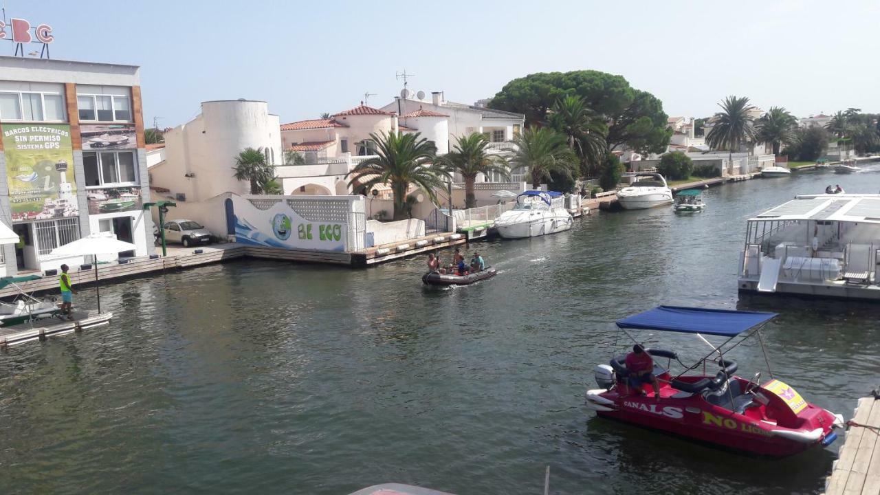 Villa Promenade Terrace Empuriabrava Εξωτερικό φωτογραφία